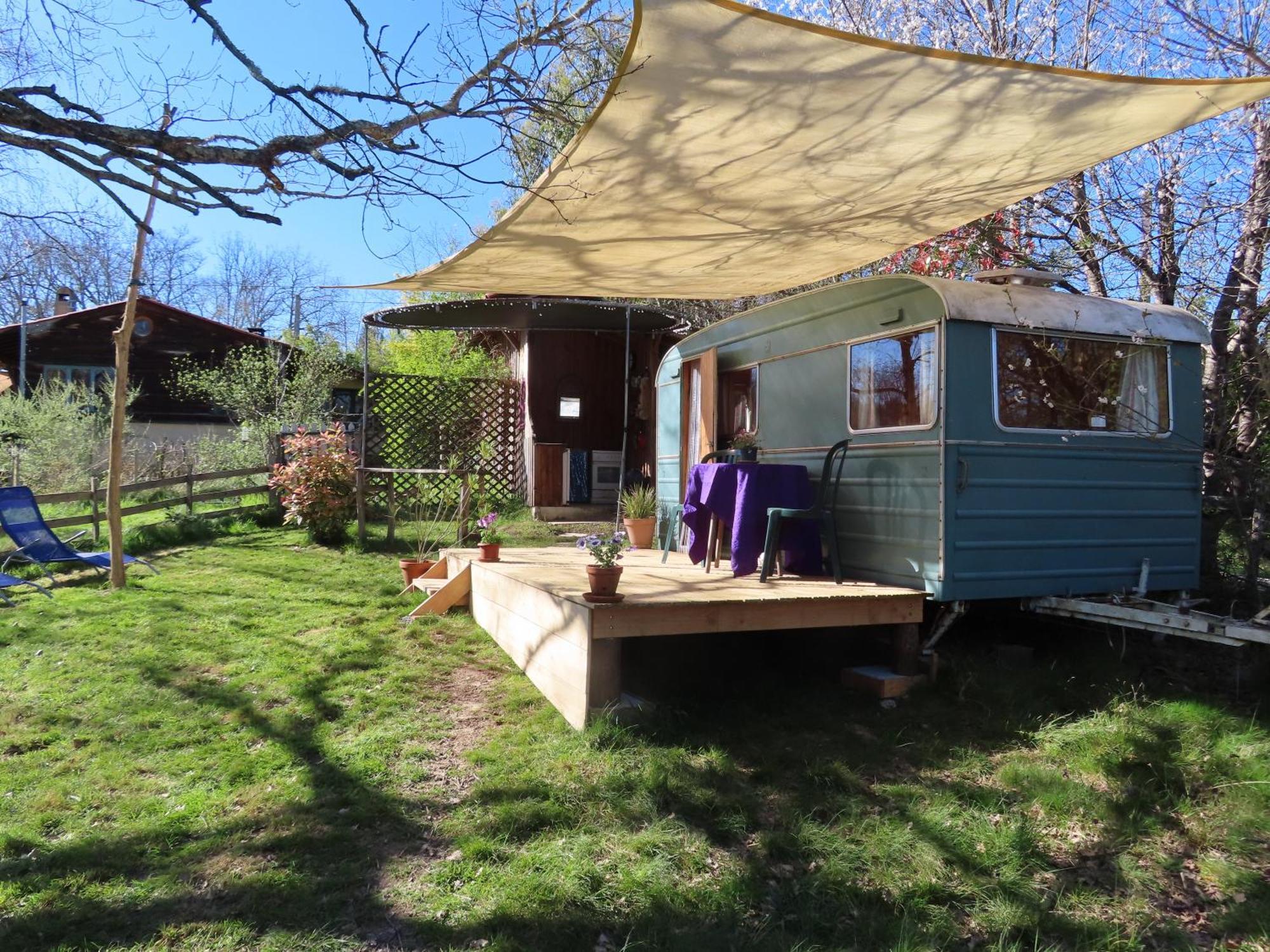 Cosy Cabane Montbrun-Bocage Экстерьер фото